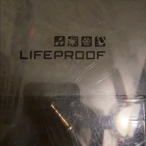 Lifeproof IPad case - Picture 2 of 7